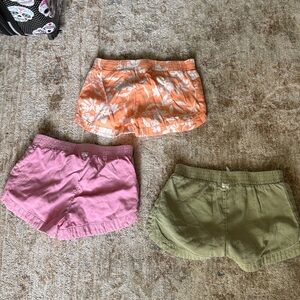 Girls large billabong mad for you shorts
